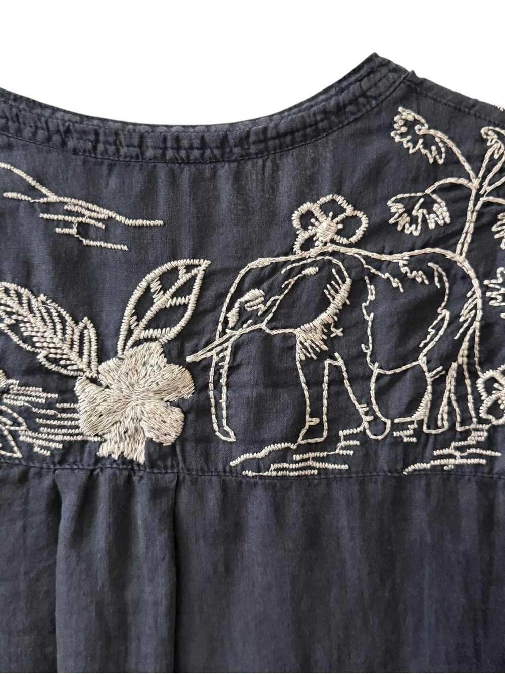 Johnny Was Osiris Voyager Navy Button-Down Shirt White Floral Embroidery - Picture 5 of 6